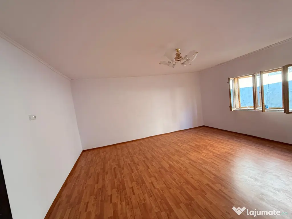 Casa Leresti Arges, 5 camere, teren 2146 mp, toate utilitatile