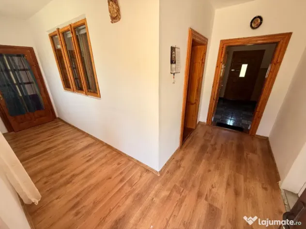 Casa Leresti Arges, 5 camere, teren 2146 mp, toate utilitatile