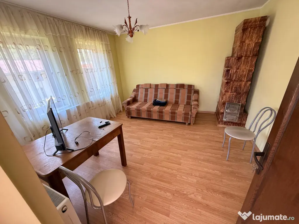Casa Leresti Arges, 5 camere, teren 2146 mp, toate utilitatile