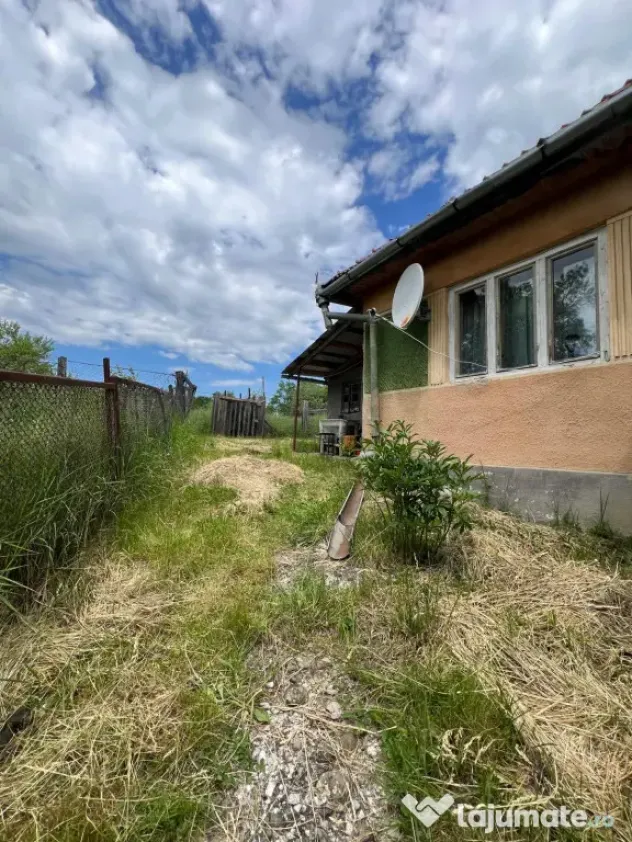 Casă cu 5.272 mp teren în Mura Mare (Gornești) - Mura Mare (Mures)