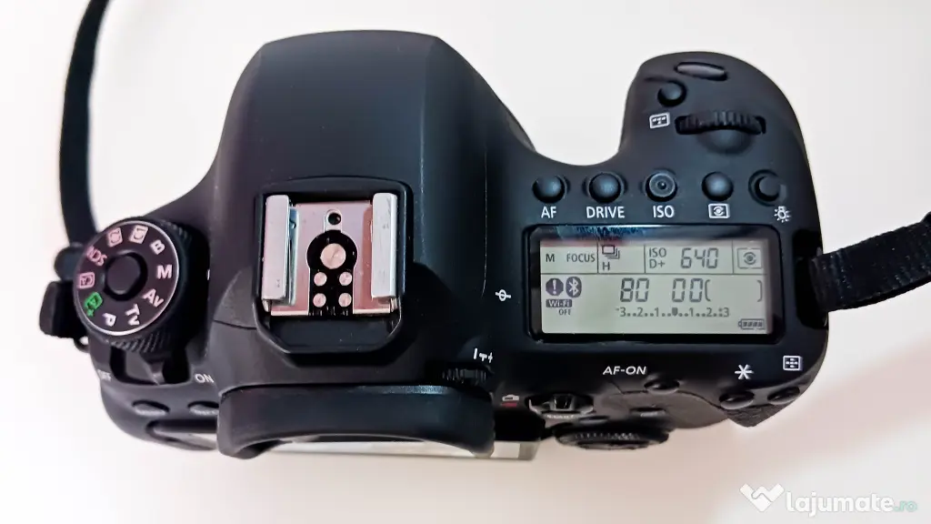 Aparat foto DSLR Canon EOS 6D Mark II - de VANZARE