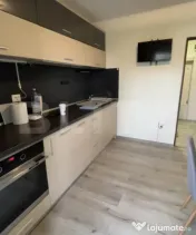 Inchiriere apartament decomandat cu 2 camere, 2 balcoane și 