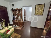 Apartament 3 camere decomandat 72 mpu 2 bai pivnita Vasile A