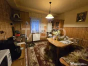 Apartament 3 camere decomandat 72 mpu 2 bai pivnita Vasile A