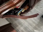 Vitrina Italiana curbata 