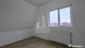 Apartament cu 3 camere si 2 bai, centrala proprie, zona Aradului