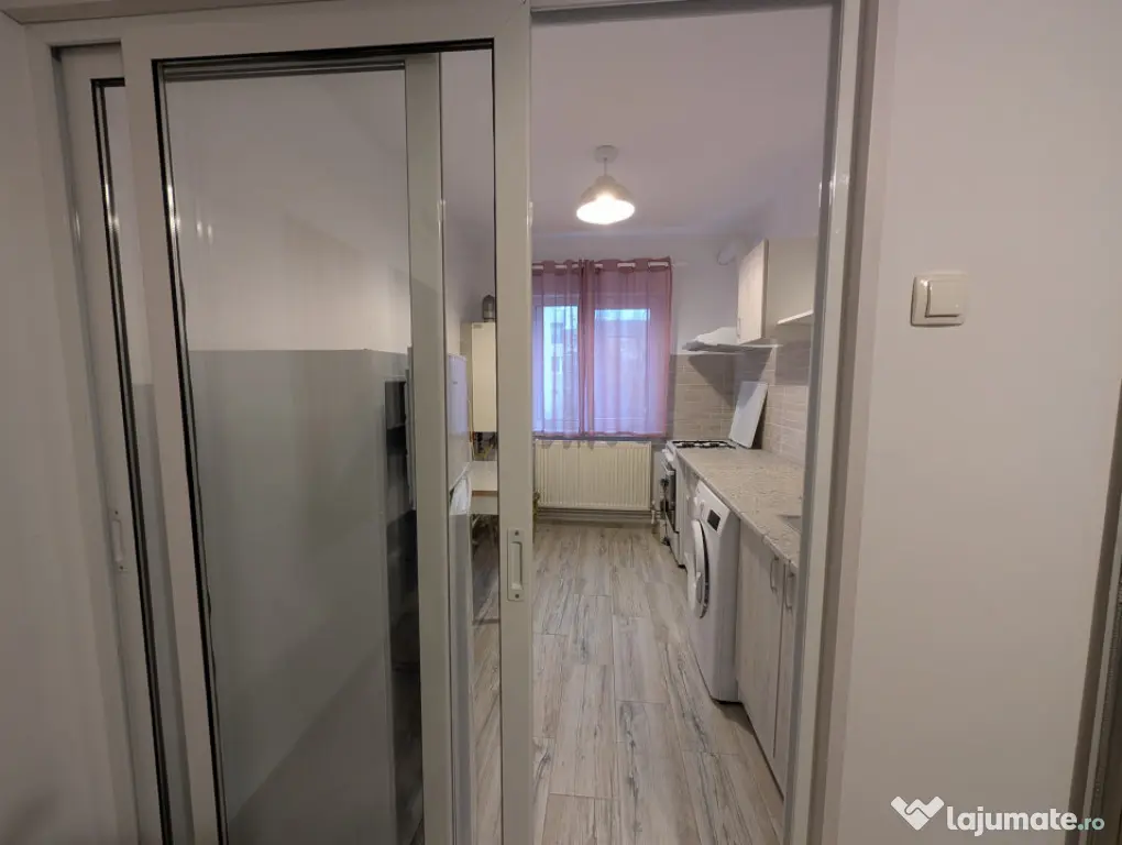 Apartament 2 camere decomandate central etaj 2 - Bacau (Bacau)