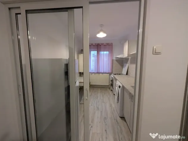 Apartament 2 camere decomandate central etaj 2 - Bacau (Bacau)