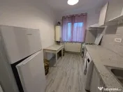 Apartament 2 camere decomandate central etaj 2 
