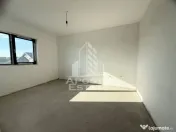 Duplex cu 5 camere, 300 mp teren, de vanzare, la Bazosu Nou