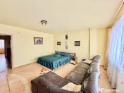 Casa spatioasa - 5 camere - curte generoasa - pozitie excele 