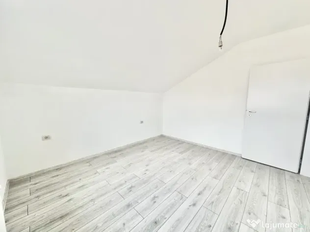 Duplex cu 4 camere - 100 mp utili - gata de mutare - Mosnita - Mosnita Noua (Timis)