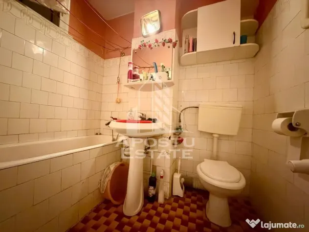 Apartament 2 camere de vanzare, boxa, zona Circumvalatiunii, Timisoara - Timisoara (Timis)