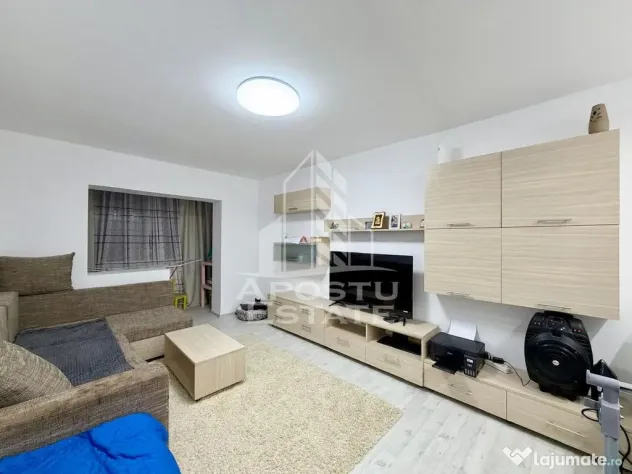 Apartament 4 camere de vanzare, boxa, Zona Lipovei, Timisoara - Timisoara (Timis)