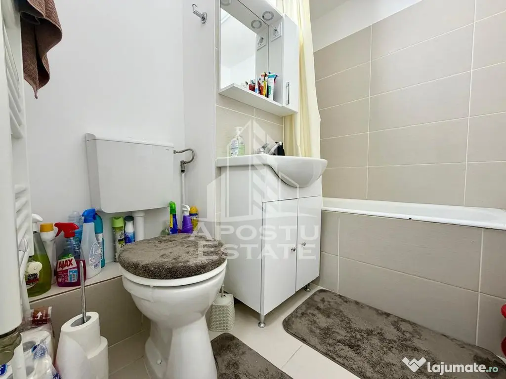 Apartament 4 camere de vanzare, boxa, Zona Lipovei, Timisoara - Timisoara (Timis)
