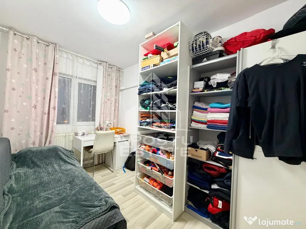Apartament 4 camere de vanzare, boxa, Zona Lipovei, Timisoara - Timisoara (Timis)