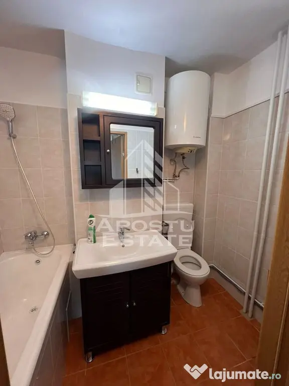 Apartament cu 2 camere de vanzare, zona Circumvalatiunii, Timisoara - Timisoara (Timis)