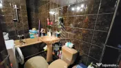 Apartament decomandat,4 camere,2 bai,etaj 2 Calea Lipovei 