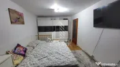Apartament decomandat,4 camere,2 bai,etaj 2 Calea Lipovei 