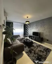 Apartament cu 3 camere ,zona Centrala 