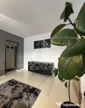 Apartament cu 3 camere ,zona Centrala 