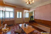 UNELE CASE NU AU NEVOIE SA FIE MODERNE CA SA DEVINA „ACASA”! 