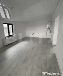 Apartament cu 4 camere, construcție nouă, încălzire în