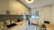Apartament de vanzare cu 3 camere si garaj, etajul 1, Aradului 