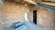 Jumatate de duplex cu 4 camere in Dumbravita 