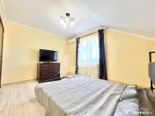 Casa individuala cu 5 camere si 3 bai mobilata in Giroc la asfalt