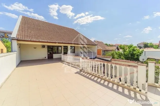 DE VÂNZARE Casa individuala cu poziție și vizibilitate - Timisoara (Timis)