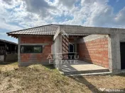 Casa individuala de vanzare cu 4 camere si garaj, Parta, comision 0 