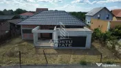 Casa individuala de vanzare cu 4 camere si garaj, Parta, comision 0 