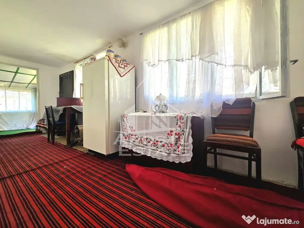 2 case la pret de una 465000 Euro cu COMISION 0 de la cumparator - Arad (Arad)