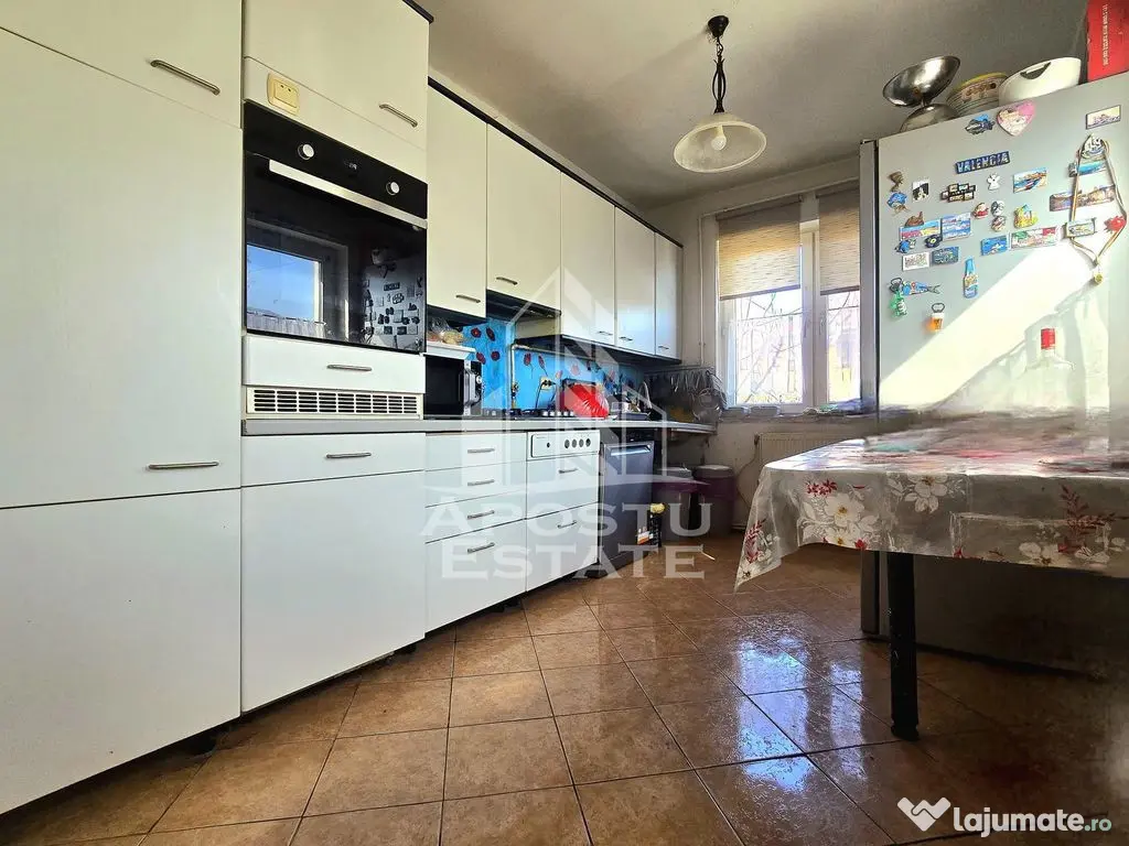 2 case la pret de una 465000 Euro cu COMISION 0 de la cumparator - Arad (Arad)