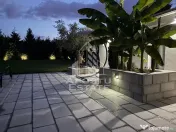 Casa individuala de lux, cu piscina, de vanzare, zona Lunei Timisoara