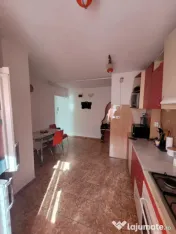 Apartament cochet cu 3 camere, spațios și primitor, ideal 