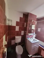 Apartament cochet cu 3 camere, spațios și primitor, ideal 