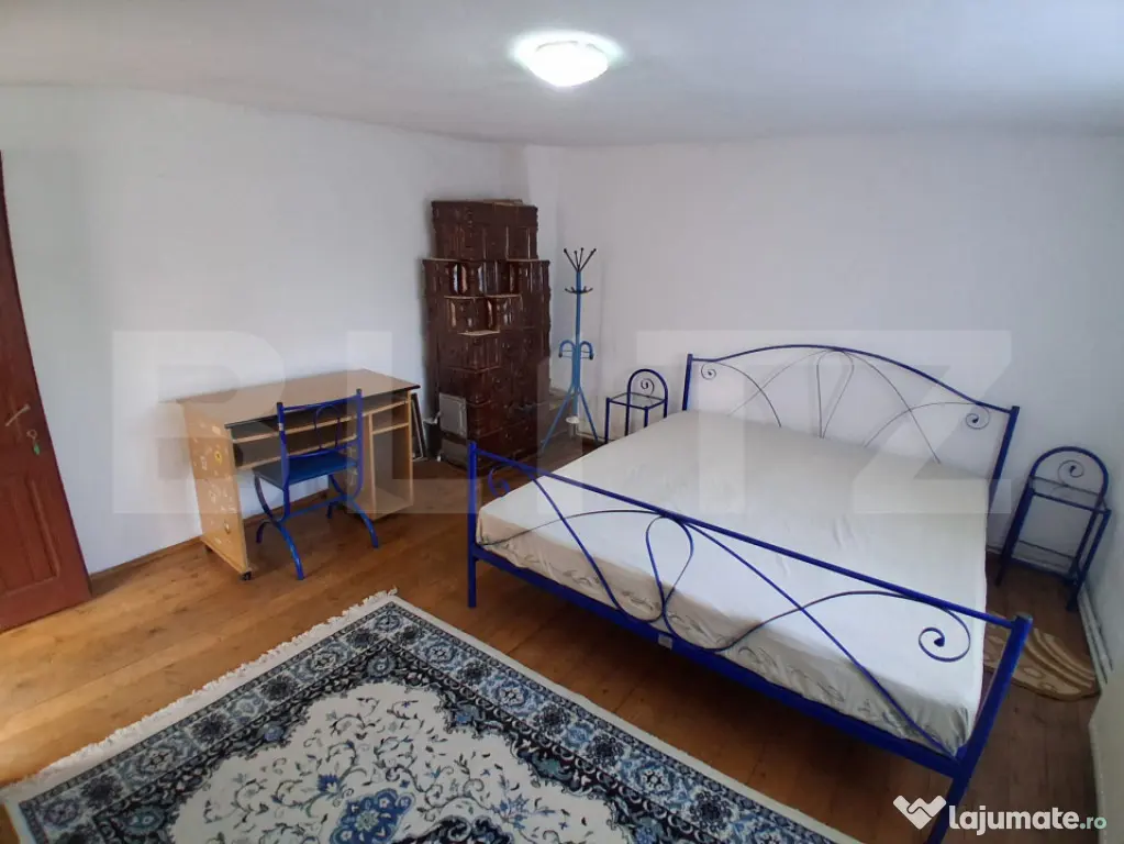 Casă cu 3 camere, 120 mp, zona Nord-Vest - Targu Jiu (Gorj)