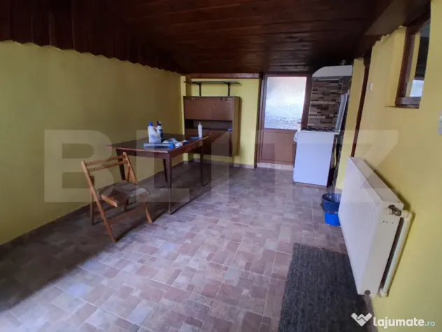 Casă cu 3 camere, 120 mp, zona Nord-Vest - Targu Jiu (Gorj)