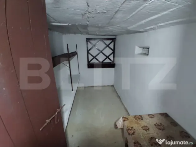 Casă cu 3 camere, 120 mp, zona Nord-Vest - Targu Jiu (Gorj)