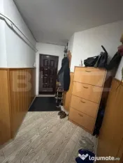Apartament cu 4 camere, 90 mp, zona Dacia 