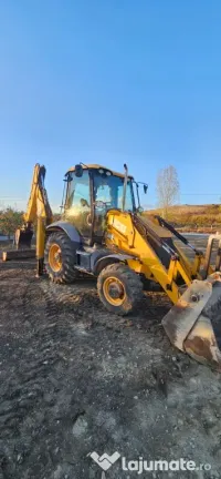 Buldoexcavator 3CX 