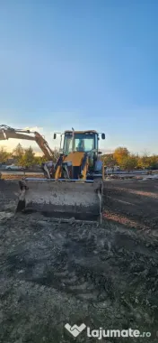 Buldoexcavator 3CX 