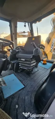 Buldoexcavator 3CX 