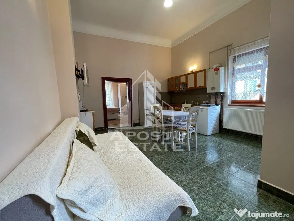 Apartament 2 camere, zona ULTRACENTRALA - Arad (Arad)