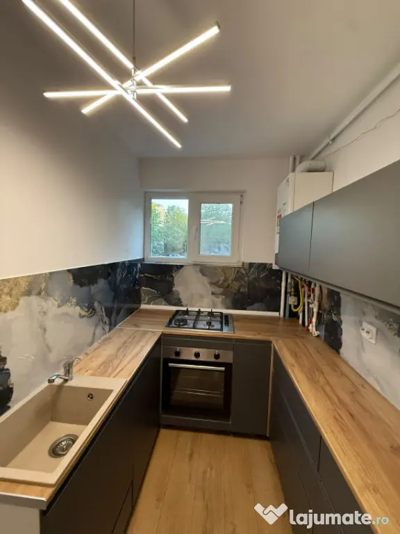Apartament de închiriat pe termen lung, 2 camere, în zona - Constanta (Constanta)