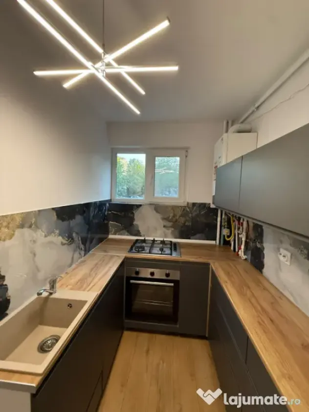 Apartament de închiriat pe termen lung, 2 camere, în zona - Constanta (Constanta)