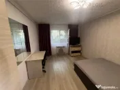 Garsoniera de , renovata, parter-zona Tractorul