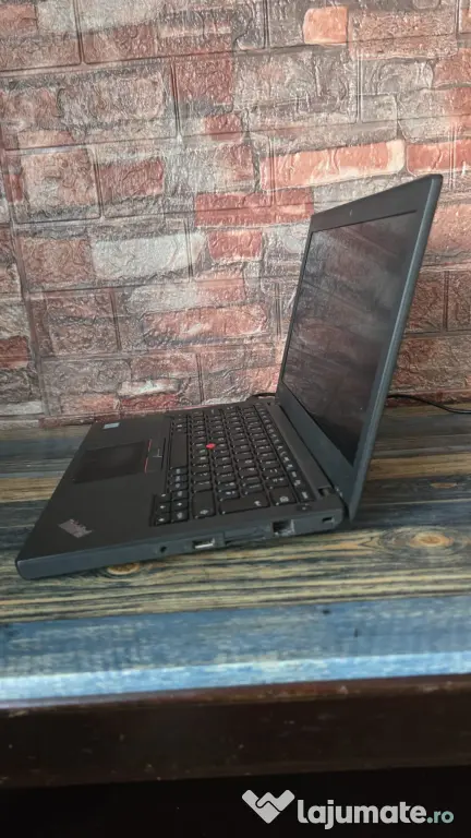 Lenovo ThinkPad X260 – i5 6200U, 8GB DDR4, SSD 256GB, baterii 5 ore